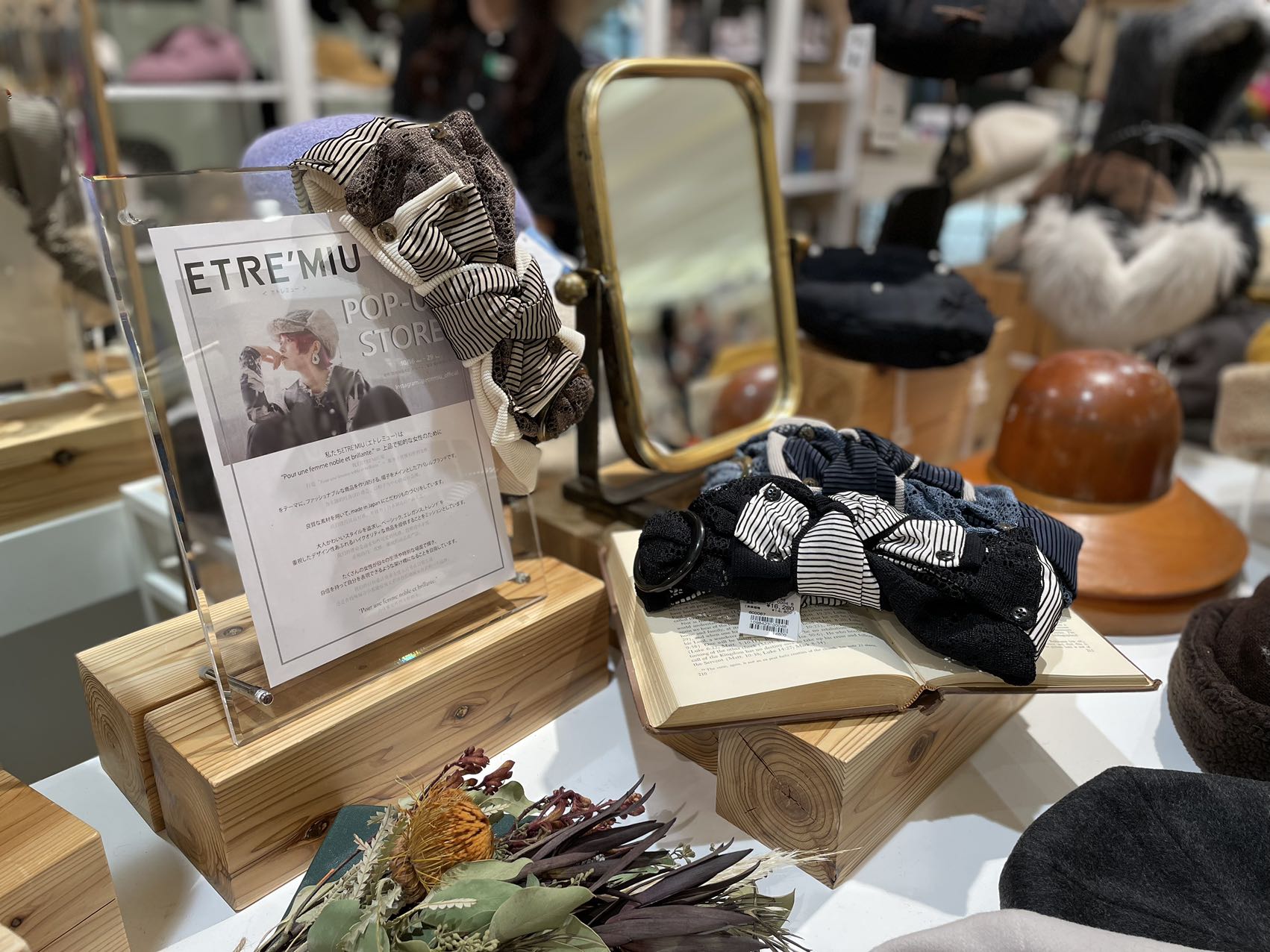 Un petit atelierさま人気作家さま小さなカヌレのお帽子ミニチュア